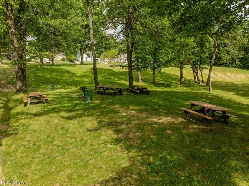 2751 Valley Road, Cuyahoga Falls, OH 44223 Photo 20