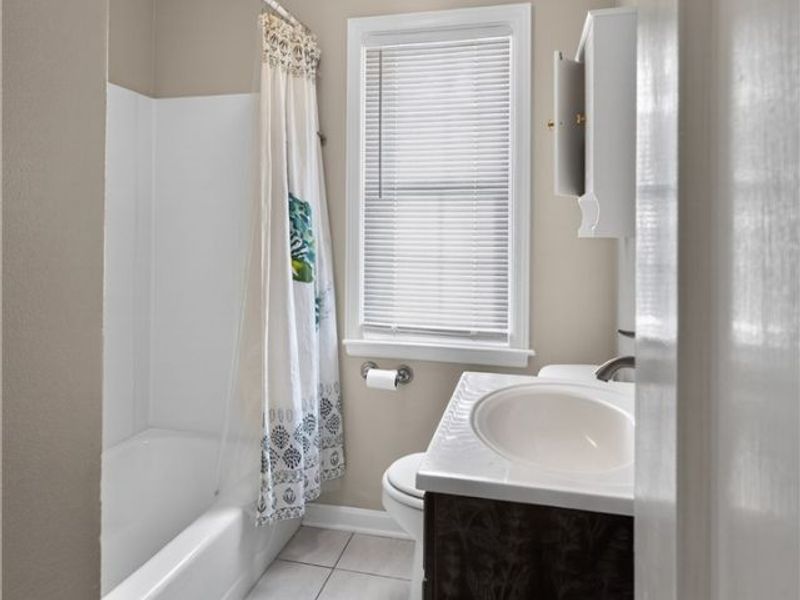 2751 Valley Road, Cuyahoga Falls, OH 44223 Photo 9