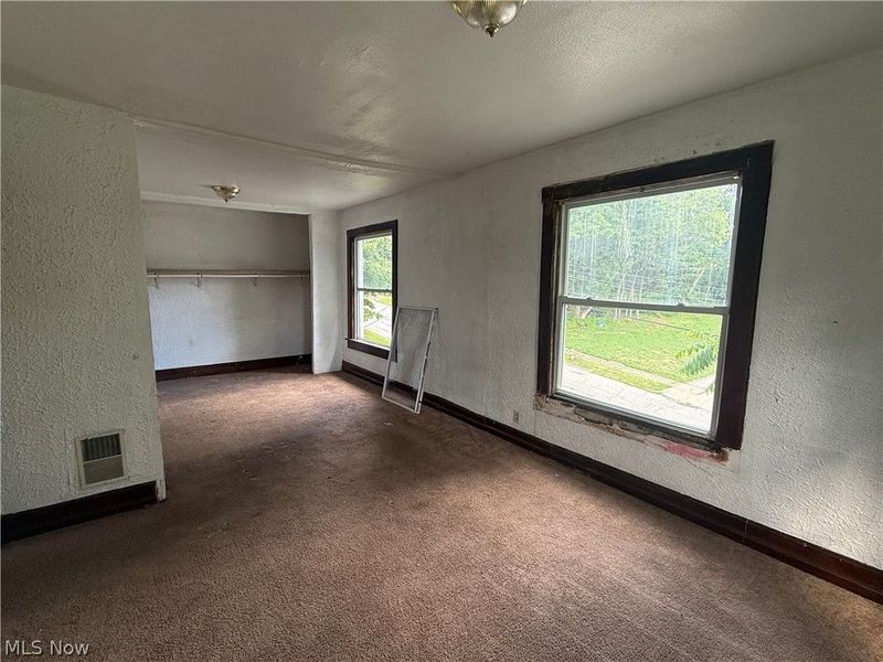 34 Montgomery , Youngstown, OH 44406 Photo 8