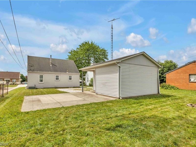 1627 33rd Street NE, Canton, OH 44714 Photo 7