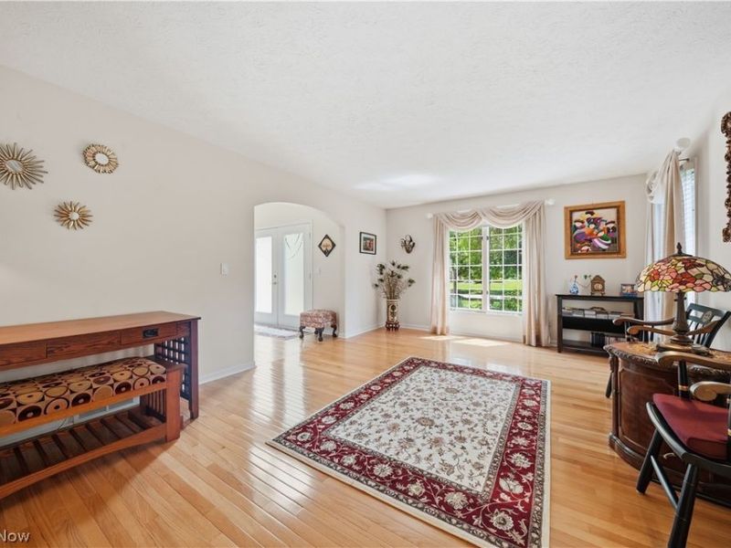 644 Clinton Lane, Highland Heights, OH 44143 Photo 12