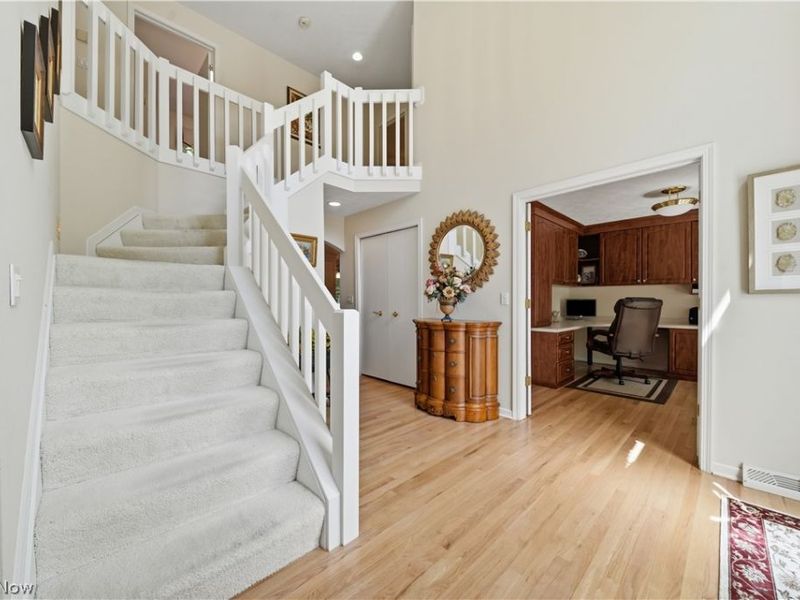 644 Clinton Lane, Highland Heights, OH 44143 Photo 3