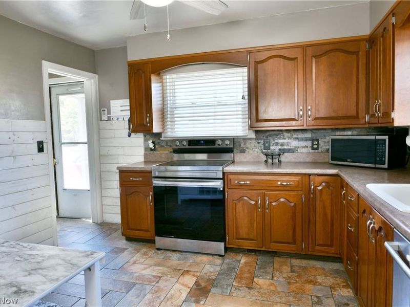 190 Kenmore Avenue SE, Warren, OH 44483 Photo 15