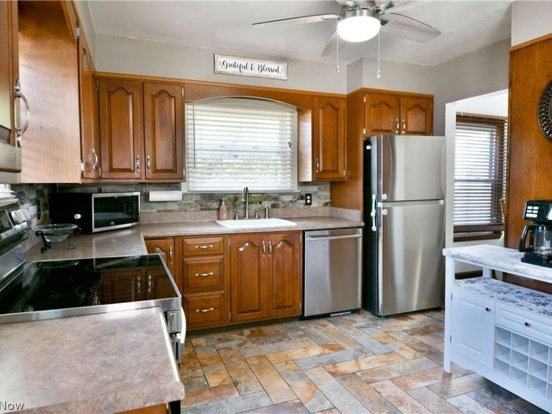 190 Kenmore Avenue SE, Warren, OH 44483 Photo 16