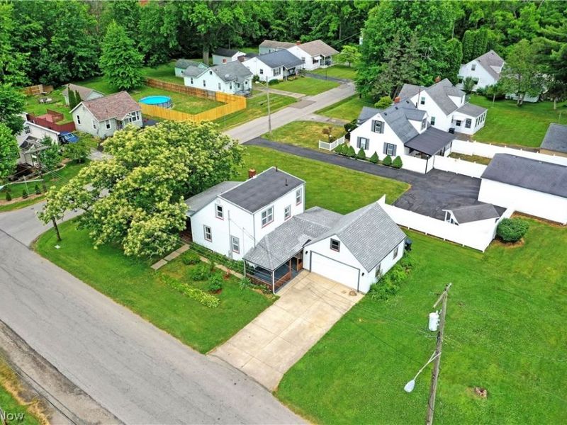 1406 Mazda Avenue NE, Warren, OH 44483 Photo 2