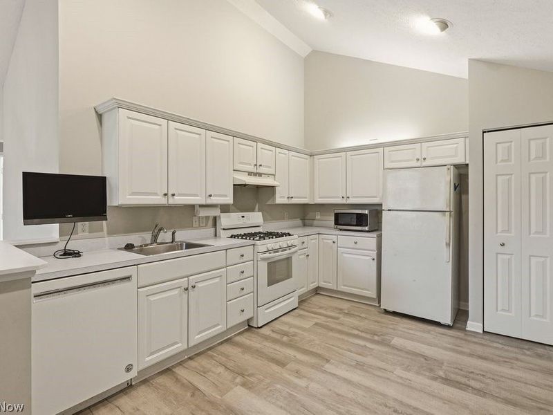 5620 Emerald Ridge Parkway , Unit 5A, Solon, OH 44139 Photo 16