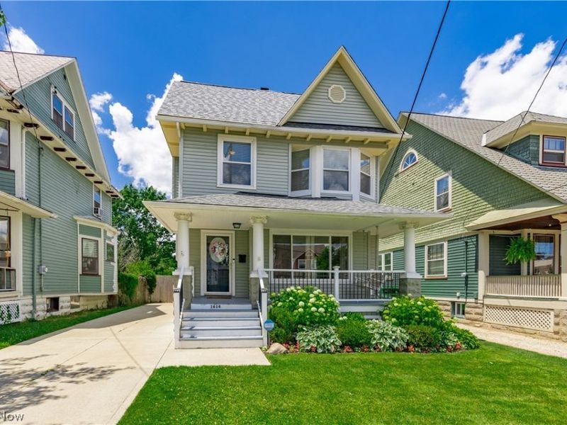 1614 Robinwood Avenue , Lakewood, OH 44107 Photo 1