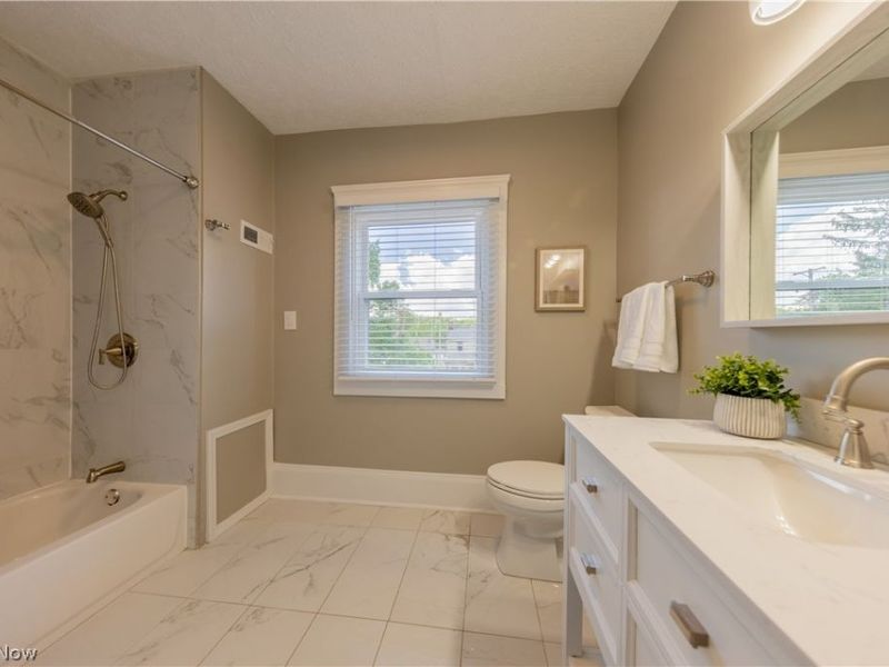 1614 Robinwood Avenue , Lakewood, OH 44107 Photo 28