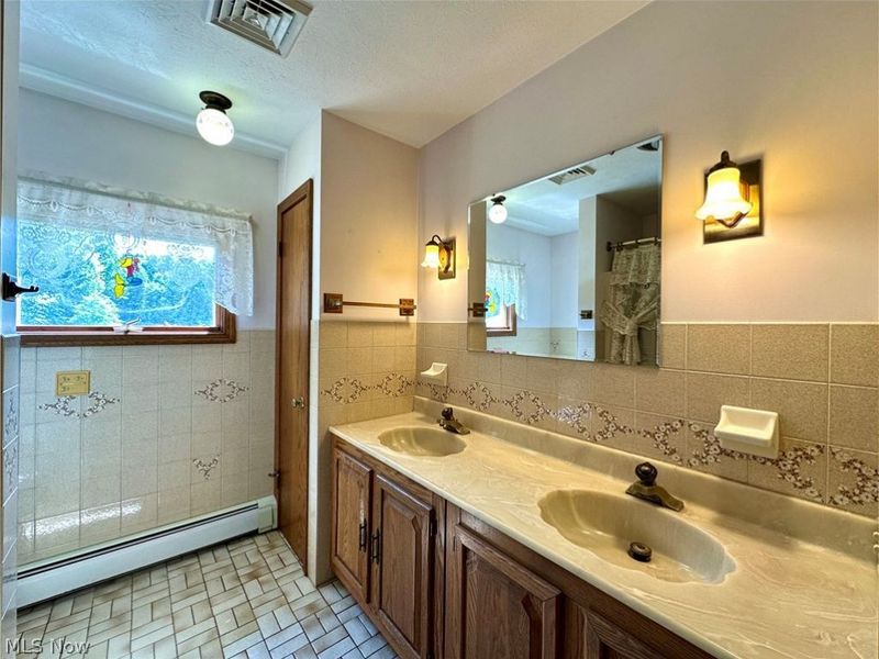 1465 Warner Road , Hubbard, OH 44425 Photo 20