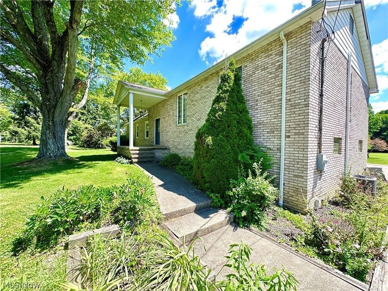 1465 Warner Road , Hubbard, OH 44425 Photo 3