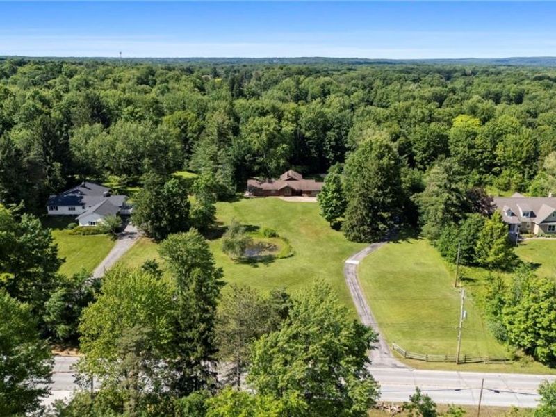 34995 Miles Road , Moreland Hills, OH 44022 Photo 12