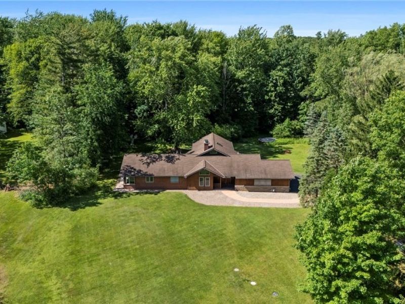 34995 Miles Road , Moreland Hills, OH 44022 Photo 3