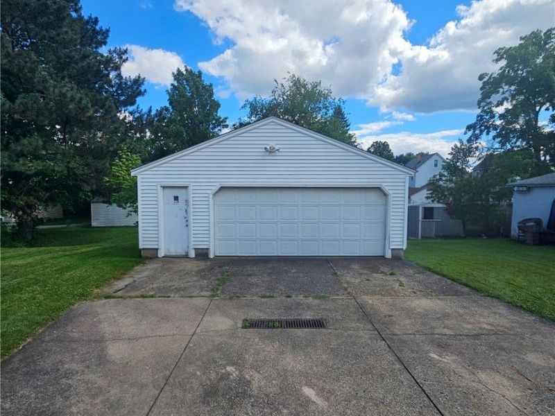 1441 Humbolt Avenue , Youngstown, OH 44502 Photo 16