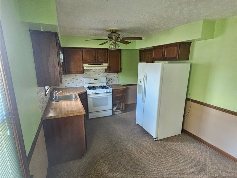 1441 Humbolt Avenue , Youngstown, OH 44502 Photo 2