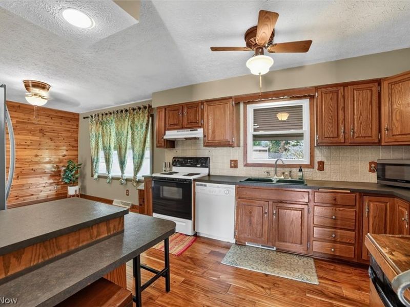 5862 Canterbury Road, New Franklin, OH 44319 Photo 12