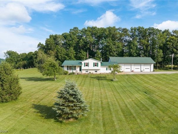 8175 Stover Road SW, Sherrodsville, OH 44675