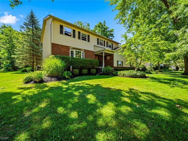 7088 S Meadow Drive, Concord Twp, OH 44077