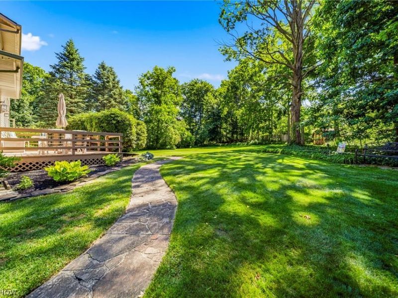 7088 S Meadow Drive, Concord Township, OH 44077 Photo 5
