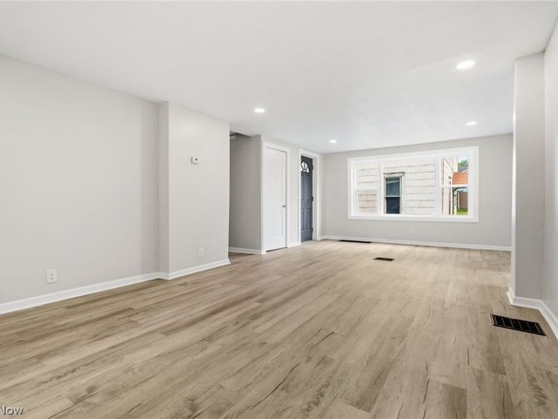 440 S Freedom Avenue, Alliance, OH 44601 Photo 5