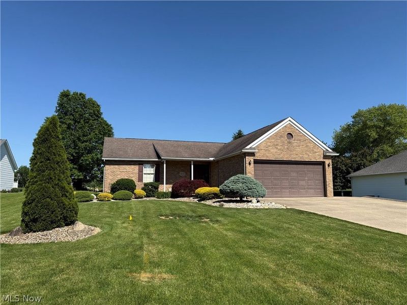 4219 Belleau Woods Circle , Uniontown, OH 44685 Photo 2