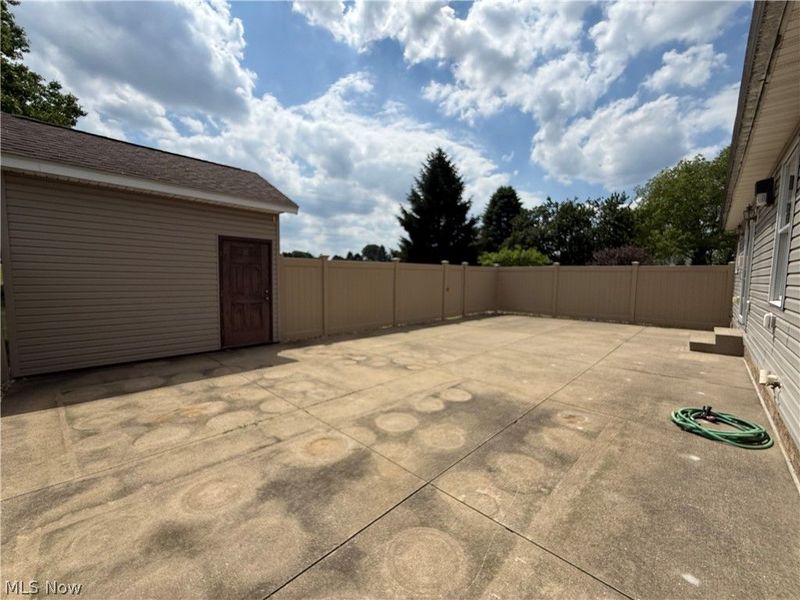 4219 Belleau Woods Circle , Uniontown, OH 44685 Photo 22
