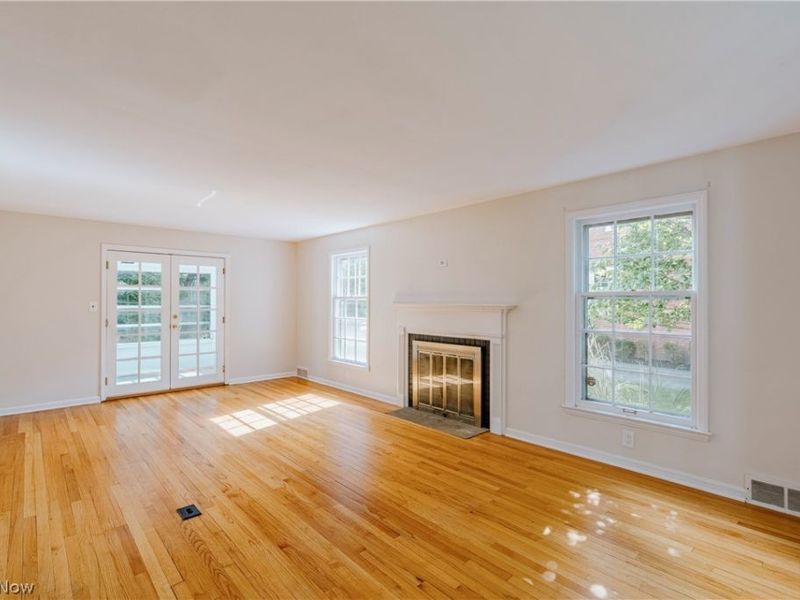 21249 Colby Road , Shaker Heights, OH 44122 Photo 10