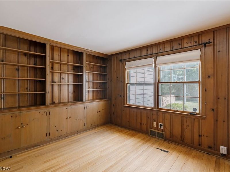 21249 Colby Road , Shaker Heights, OH 44122 Photo 11