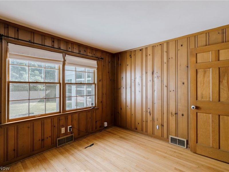 21249 Colby Road , Shaker Heights, OH 44122 Photo 12