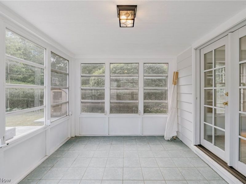 21249 Colby Road , Shaker Heights, OH 44122 Photo 14