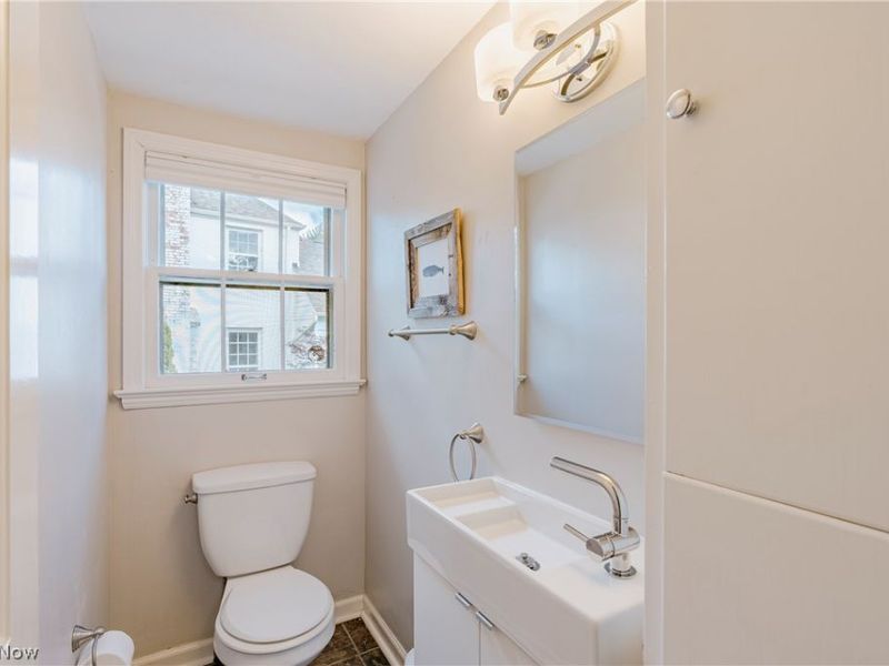 21249 Colby Road , Shaker Heights, OH 44122 Photo 15