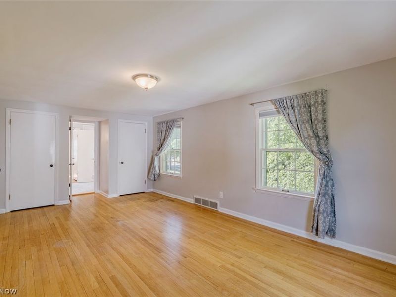 21249 Colby Road , Shaker Heights, OH 44122 Photo 17