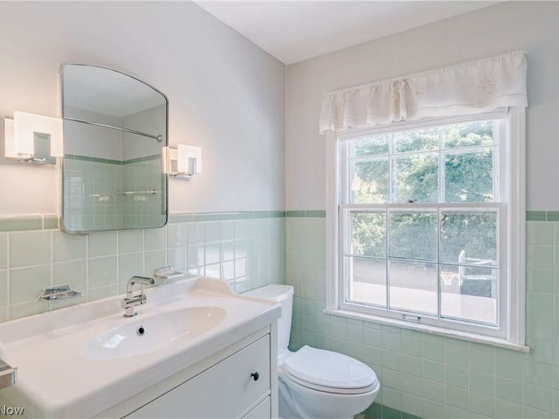 21249 Colby Road , Shaker Heights, OH 44122 Photo 25
