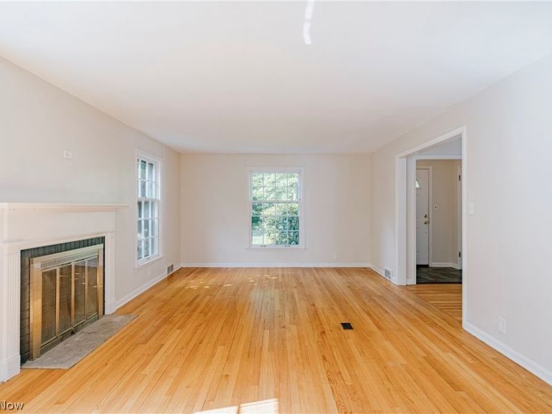 21249 Colby Road , Shaker Heights, OH 44122 Photo 9