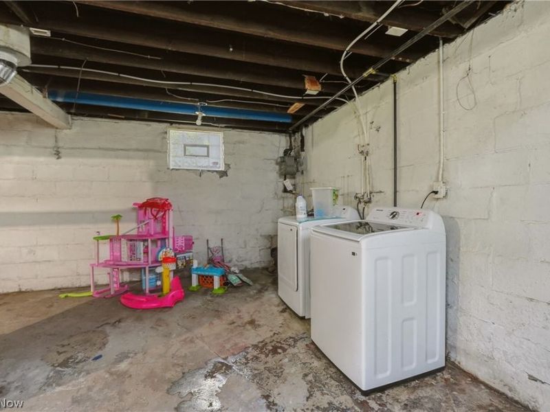 317 Black Street, Akron, OH 44306 Photo 8