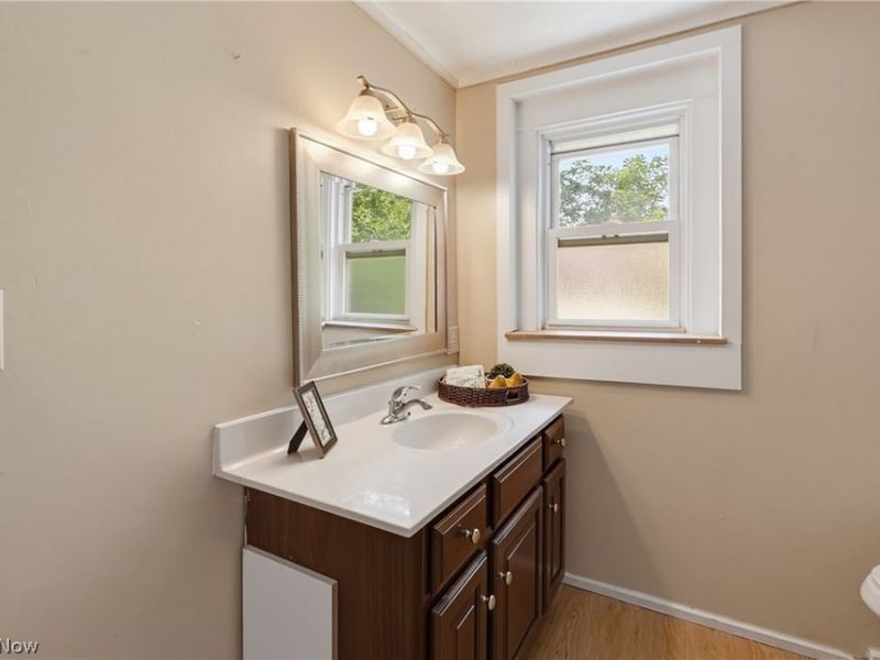 285 Sumner Court, Akron, OH 44311 Photo 17