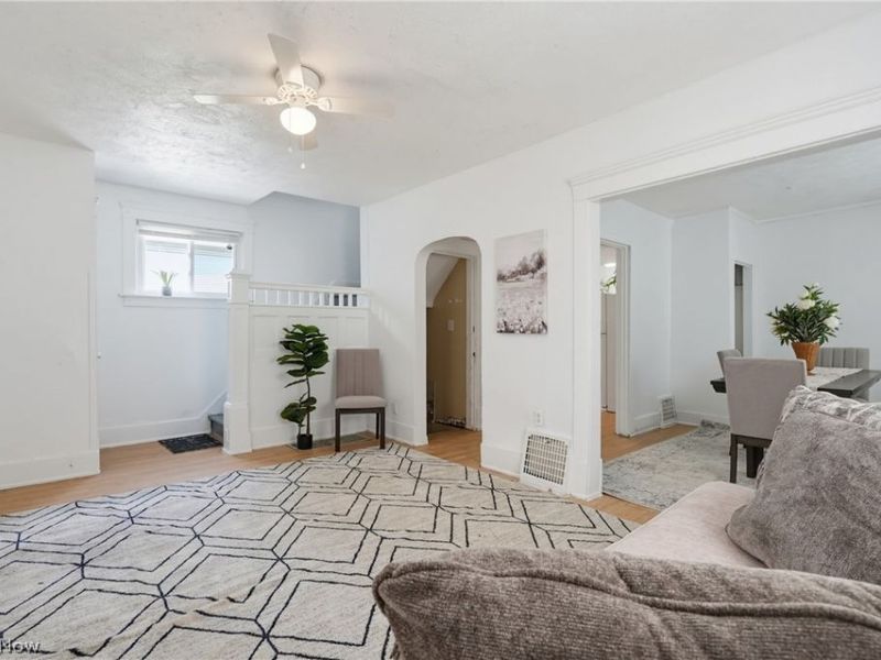 285 Sumner Court, Akron, OH 44311 Photo 5