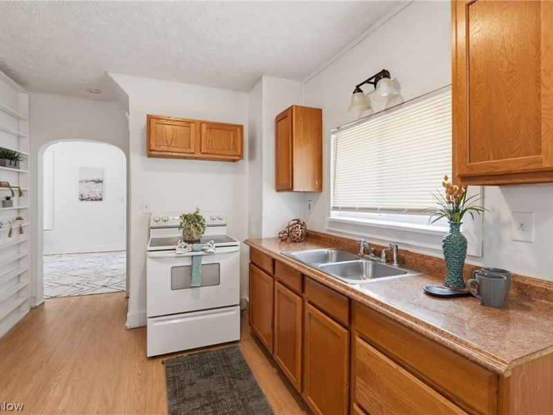 285 Sumner Court, Akron, OH 44311 Photo 8