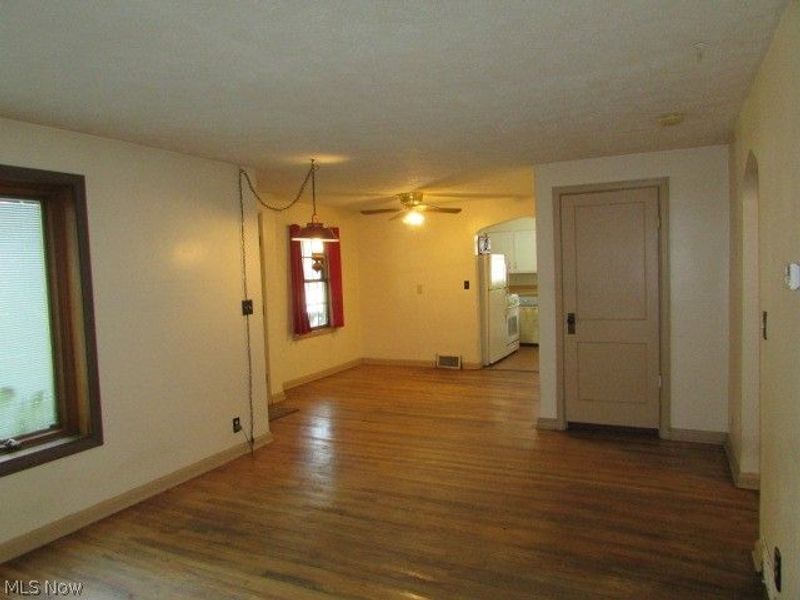 1327 Chelton Drive, Kent, OH 44240 Photo 7