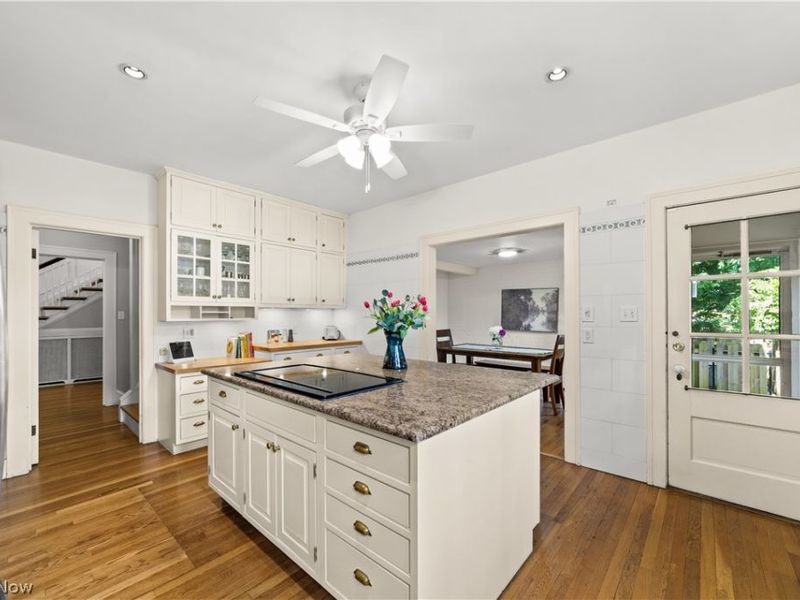 2928 Attleboro Road , Shaker Heights, OH 44120 Photo 13