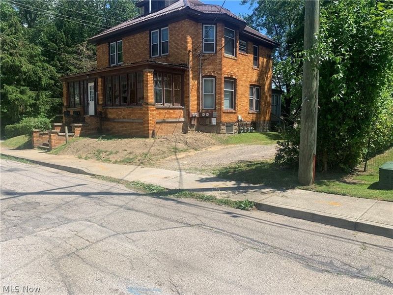 145 Grant Street , Conneaut, OH 44030 Photo 3