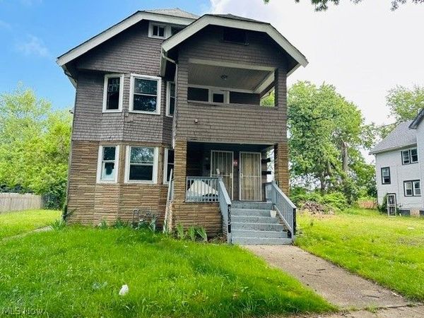 9005 Yale Avenue , Cleveland, OH 44108