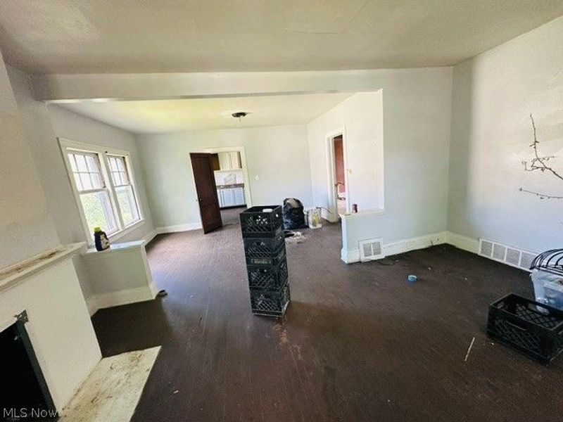 9005 Yale Avenue , Cleveland, OH 44108 Photo 17