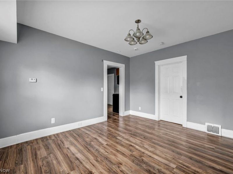 10103 Lamontier Avenue , Cleveland, OH 44104 Photo 12