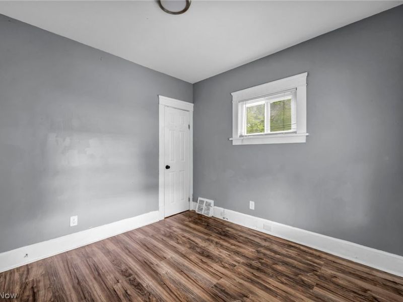 10103 Lamontier Avenue , Cleveland, OH 44104 Photo 14
