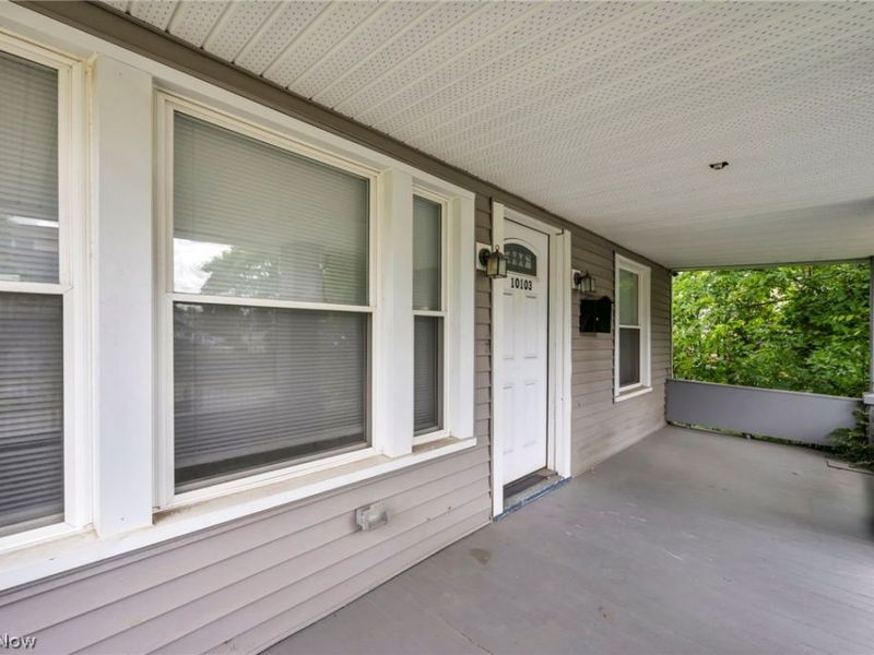 10103 Lamontier Avenue , Cleveland, OH 44104 Photo 3