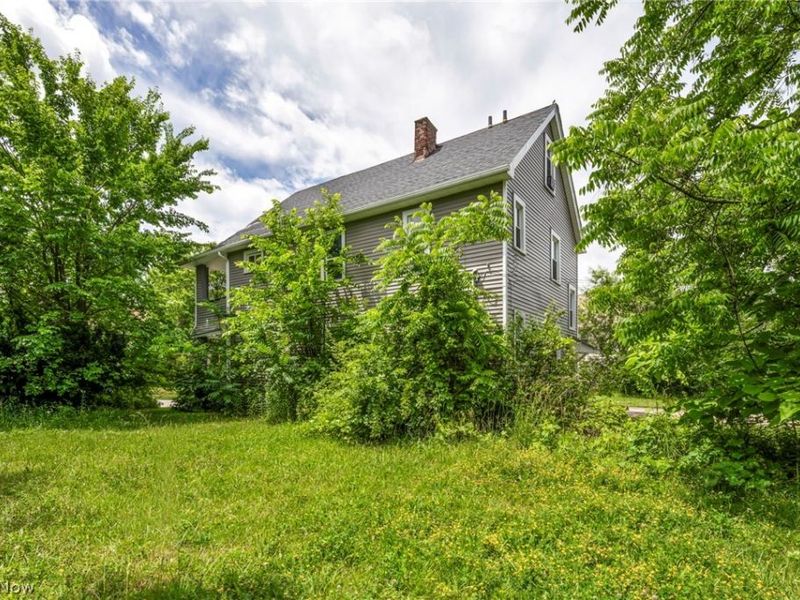 10103 Lamontier Avenue , Cleveland, OH 44104 Photo 39