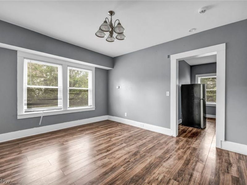 10103 Lamontier Avenue , Cleveland, OH 44104 Photo 9
