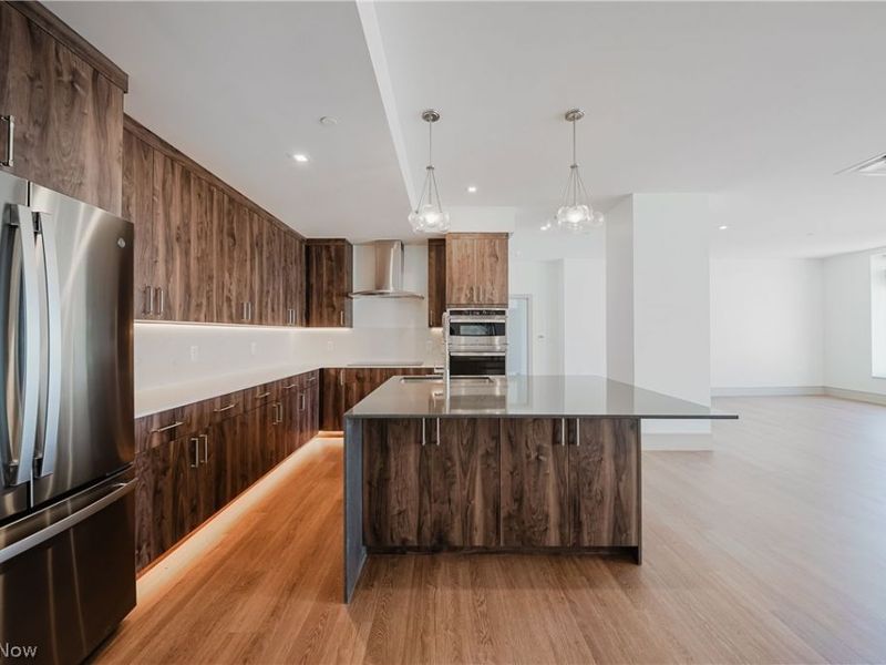 99 W Saint Clair Avenue , Cleveland, OH 44113 Photo 8