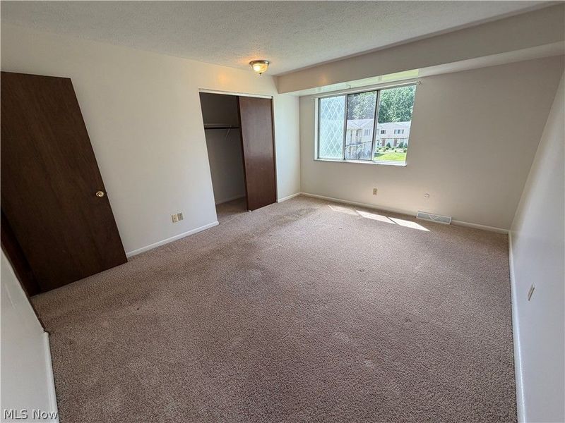 672 Loomis Avenue , Unit 682, Cuyahoga Falls, OH 44221 Photo 8
