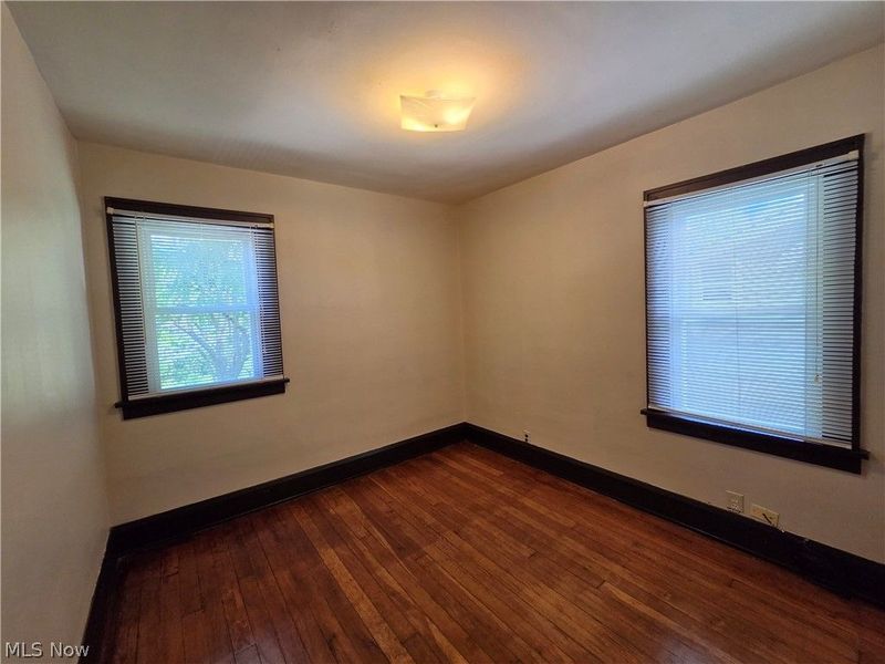 5223 Paine Avenue , Maple Heights, OH 44137 Photo 12